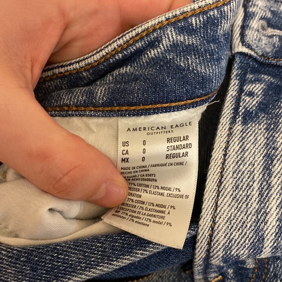 American eagle mom jean - size 0 regular/stretch - Picture 7 of 8